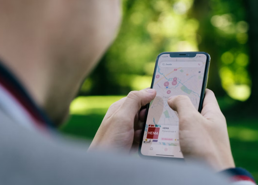 how to download apk on iPhone